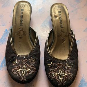Ladies slip on shoes
